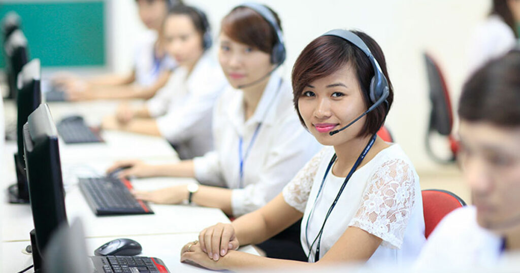 Customer Service Adalah: Tugas, Peran, Dan Komponen - LokerPintar.id