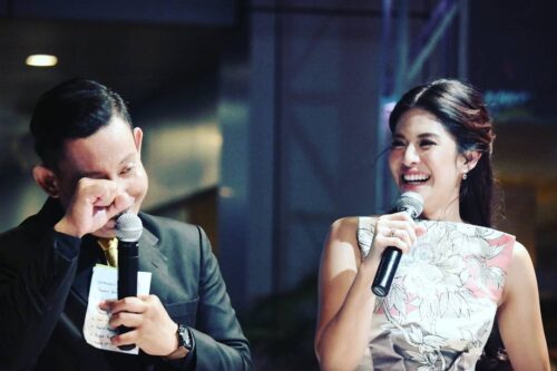 Teks MC Bahasa Sunda Singkat untuk Acara Pernikahan