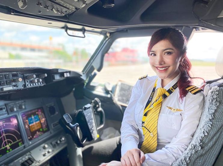6 Peluang Karir Pilot Wanita di Dunia 3