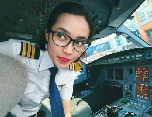 Profil Pilot Perempuan Indonesia Sarah Widyanti Kusuma