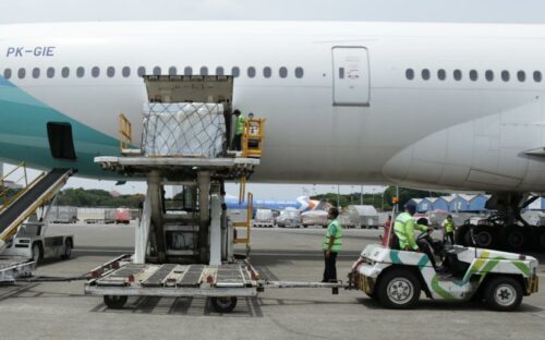 Gaji Cargo Bandara: Berapa Sebenarnya?