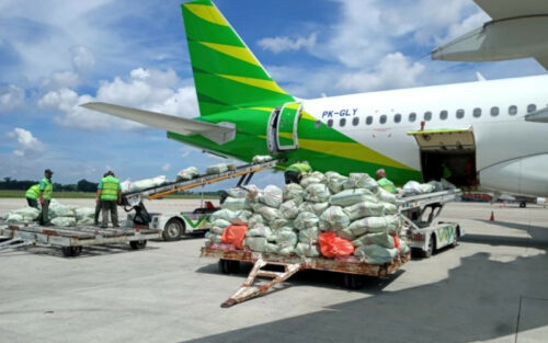 Mengenal Staff Cargo Bandara